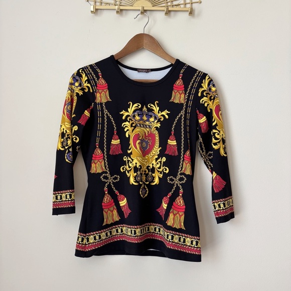 J. McLaughlin Tops - J. McLaughlin Signature T Shirt Small Black Medallion Tassel Print